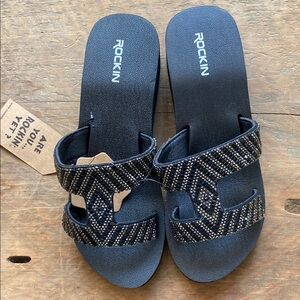 Rockin Black And Silver Chevron Blingy Slide Sandals